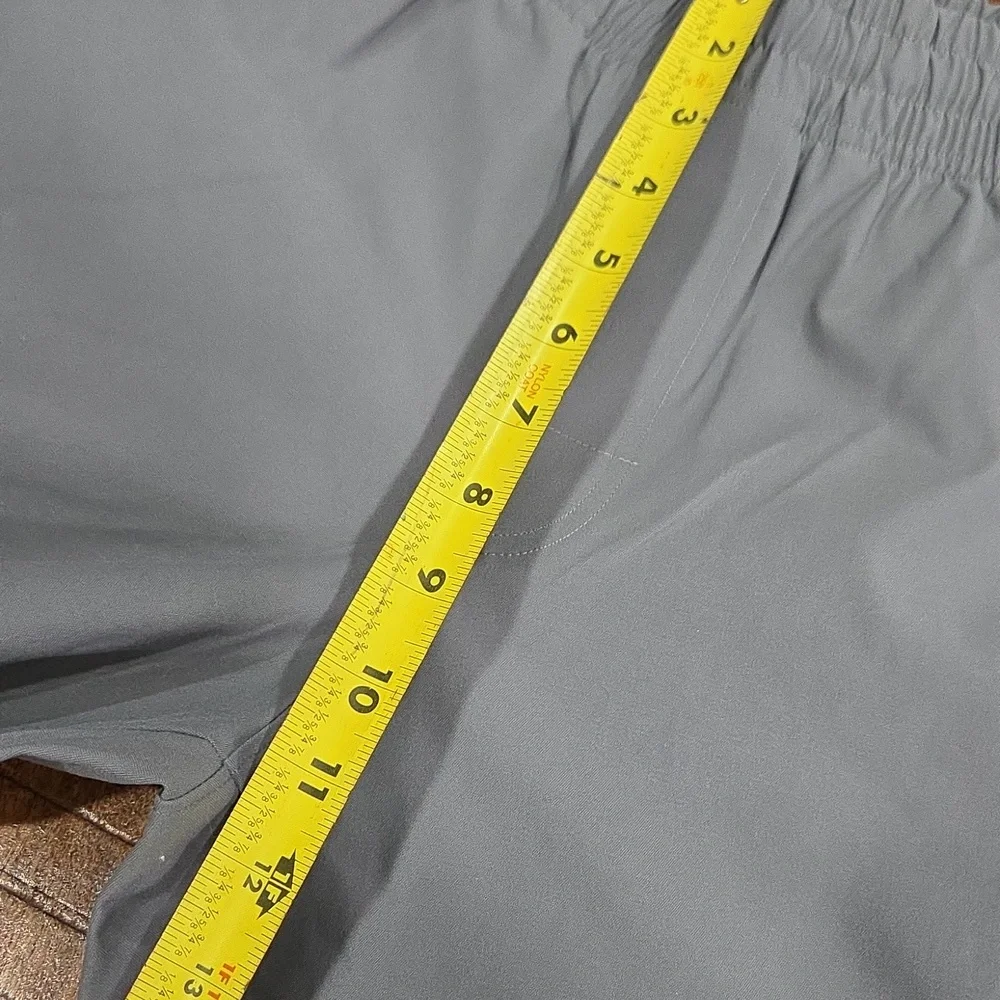 Men's Under Armour Joggers Gray Pants NWT